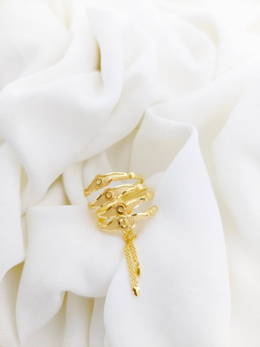 Gold Forming Finger Ring