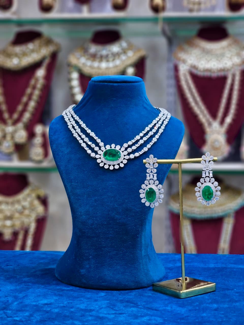 Rhodium AD Short Necklace