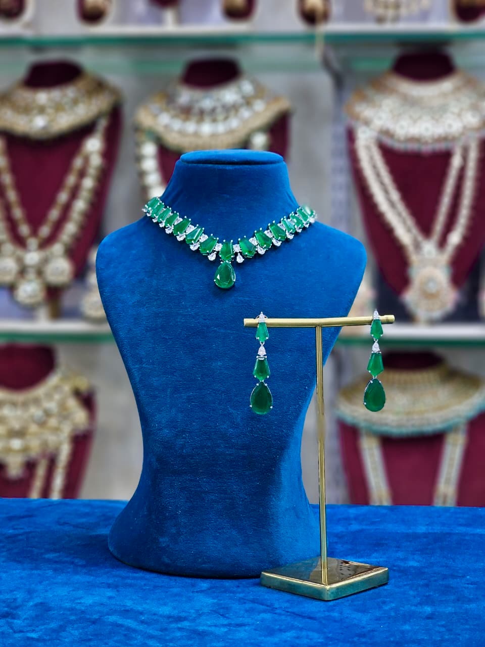 Rhodium AD Short Necklace