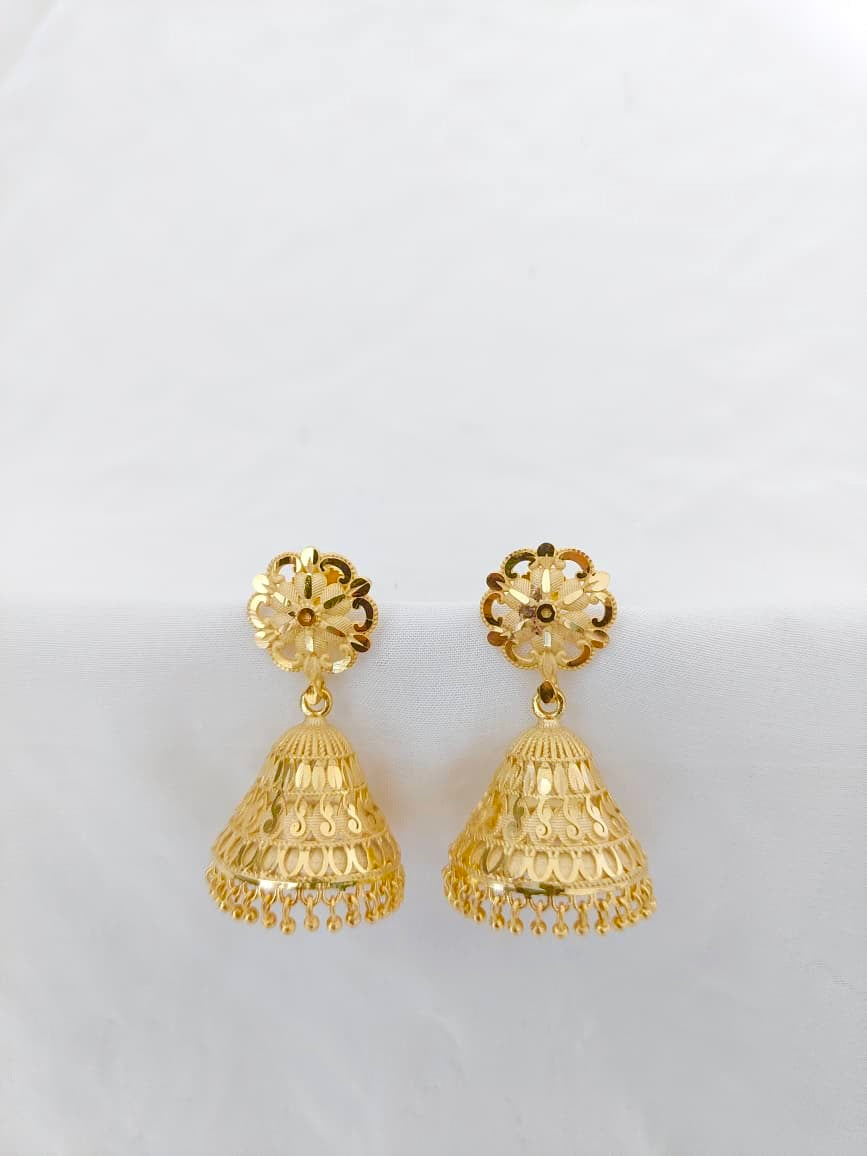 Gold Forming Jhumka