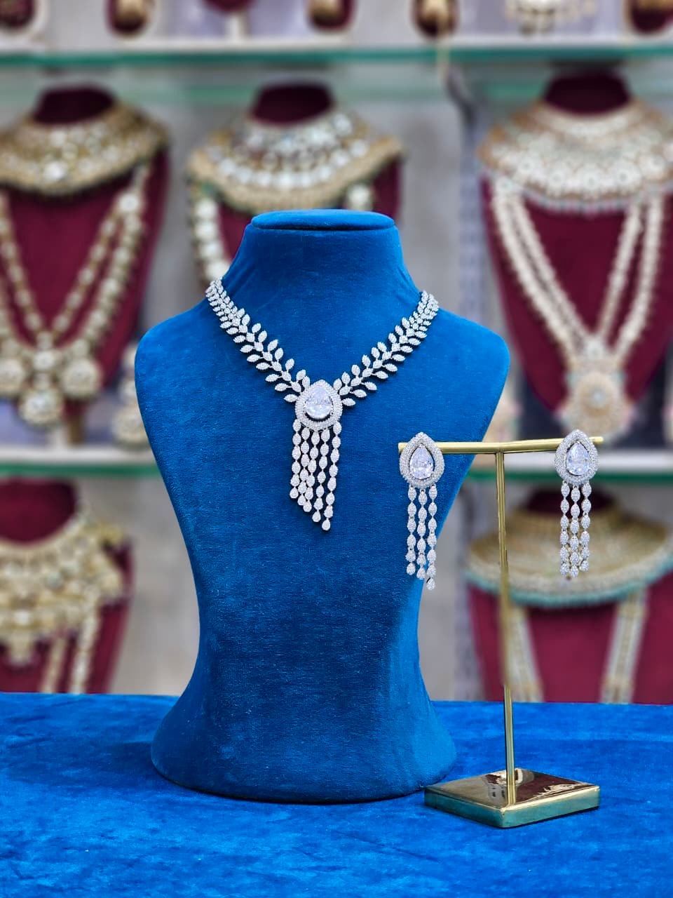 Rhodium AD Short Necklace