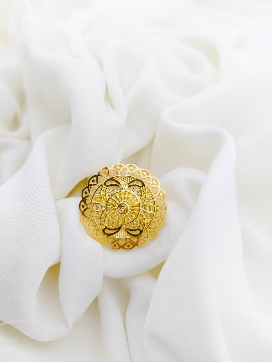 Gold Forming Finger Ring