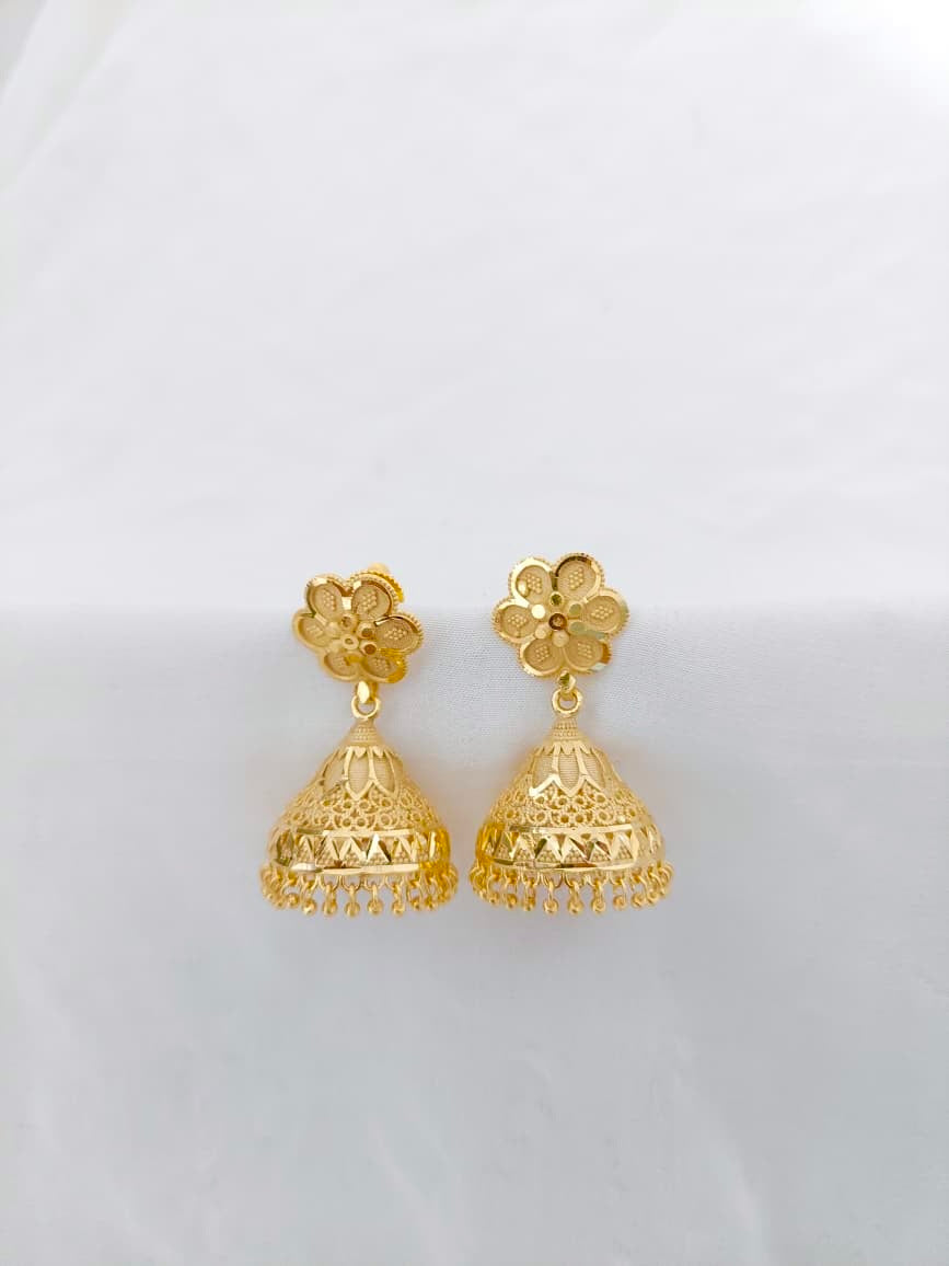 Gold Forming Jhumka