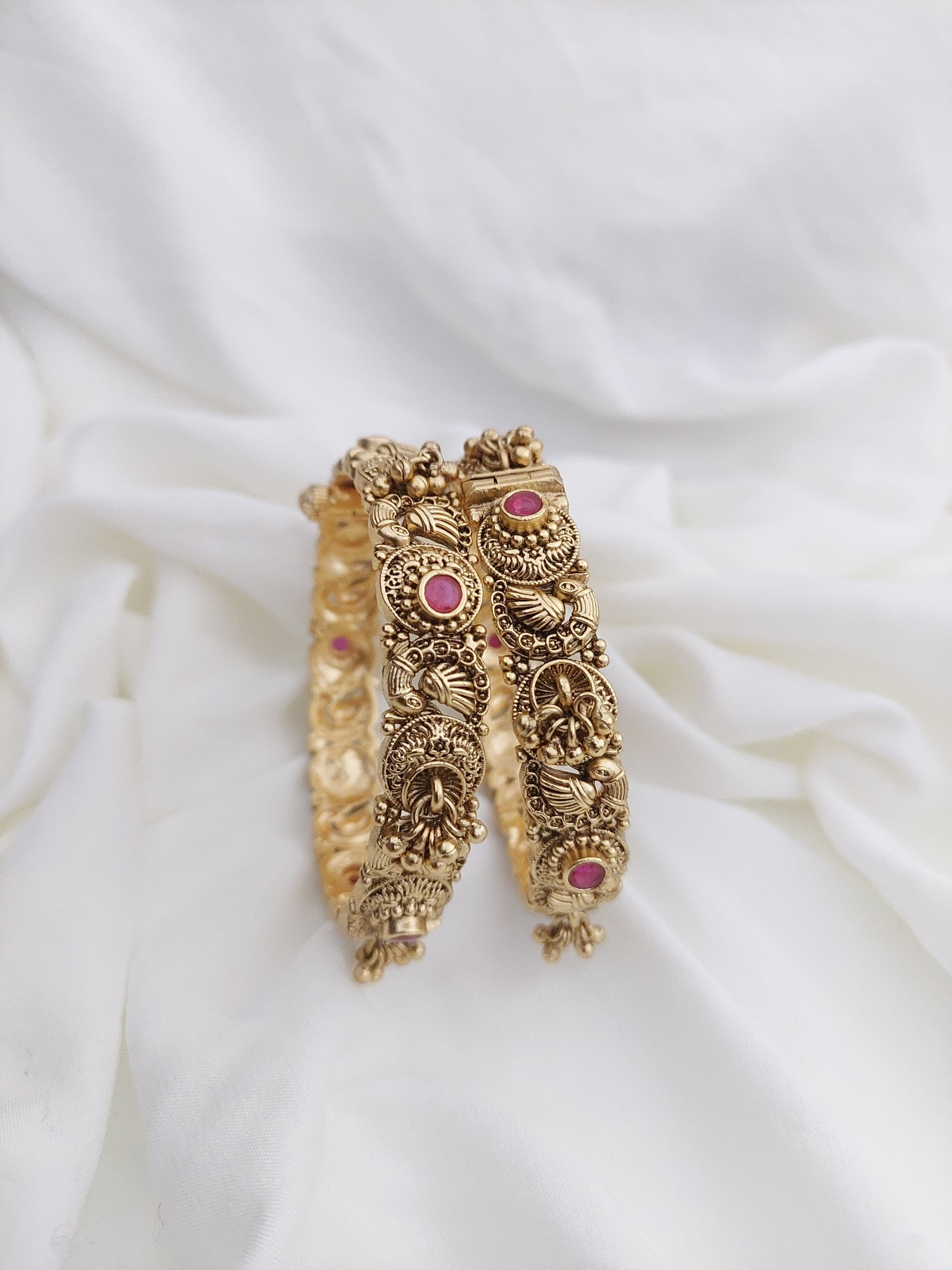 Antique Kada