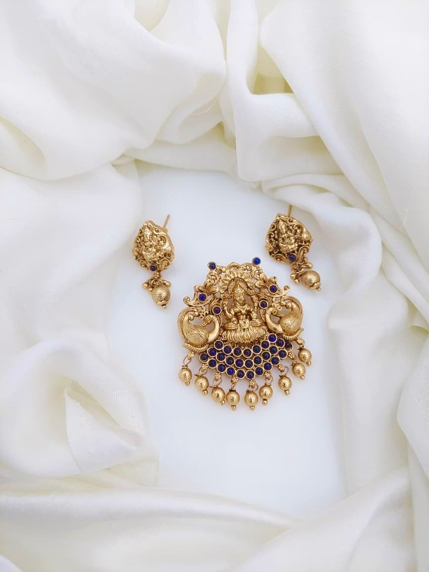 Temple Pendant Set