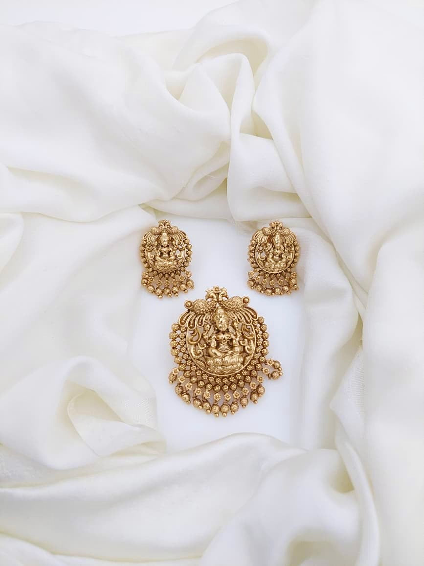 Temple Pendant Set