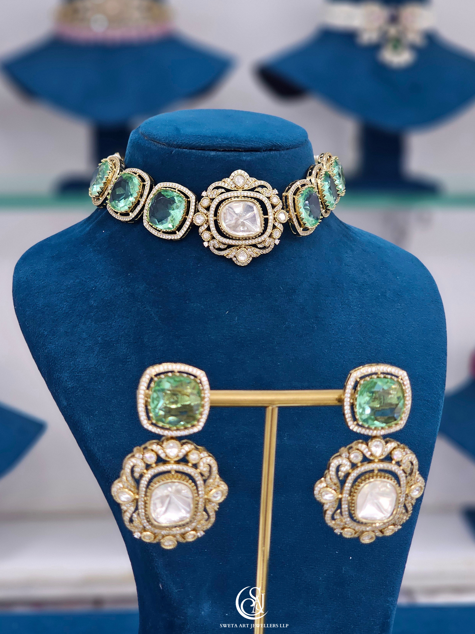 Moissantie Choker Necklace