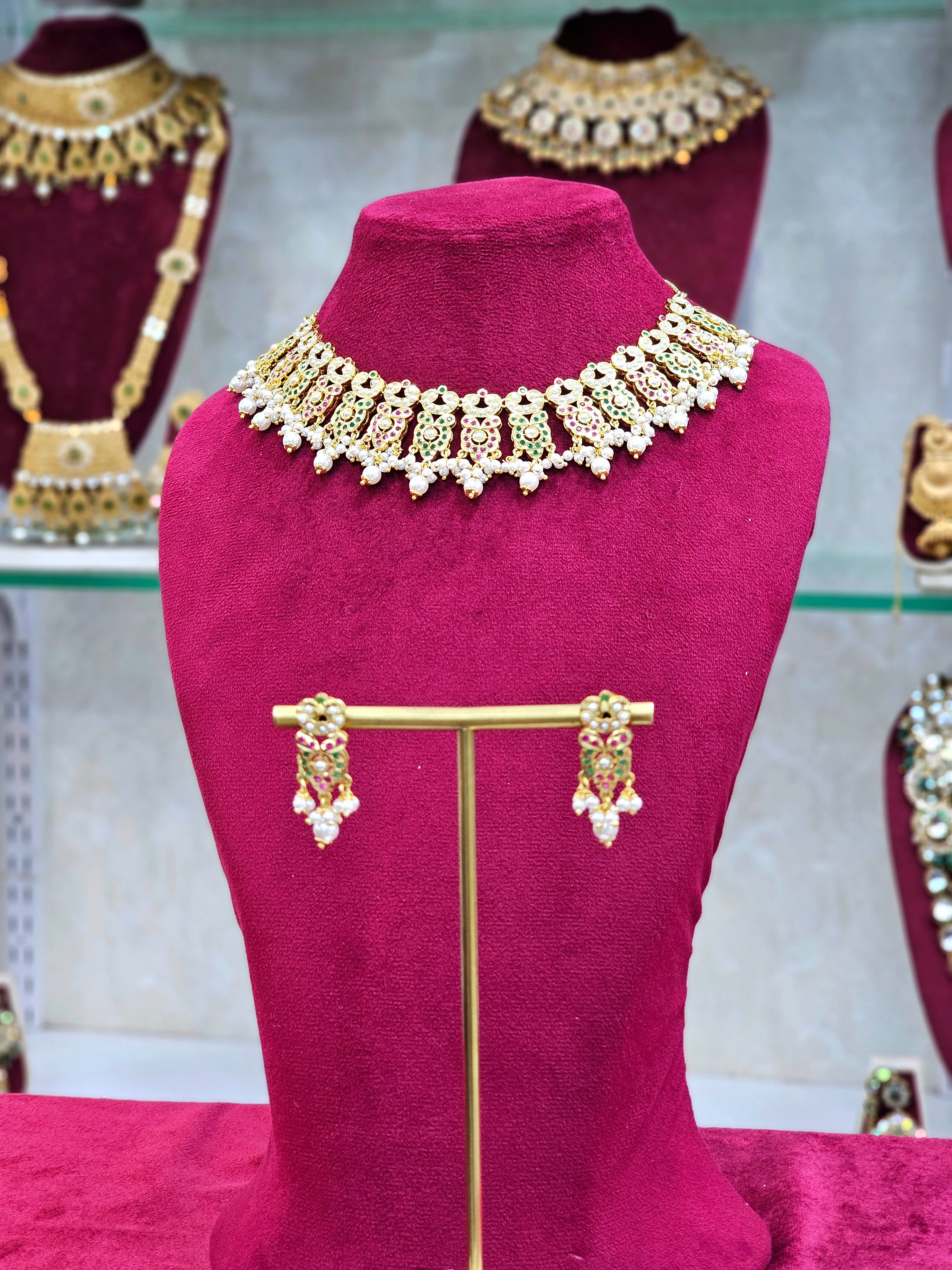 Jadau Short Necklace