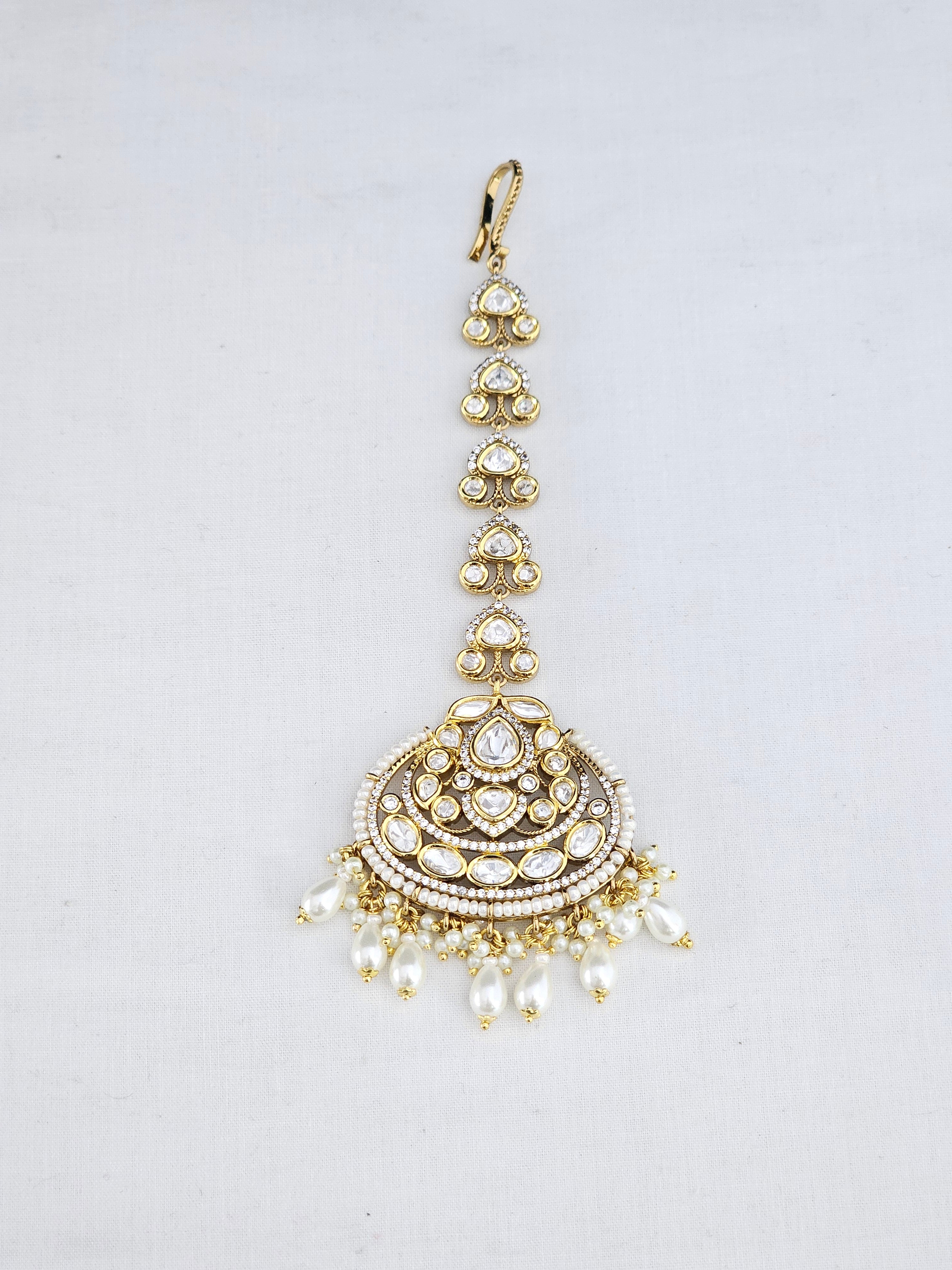 Kundan Maangtikka