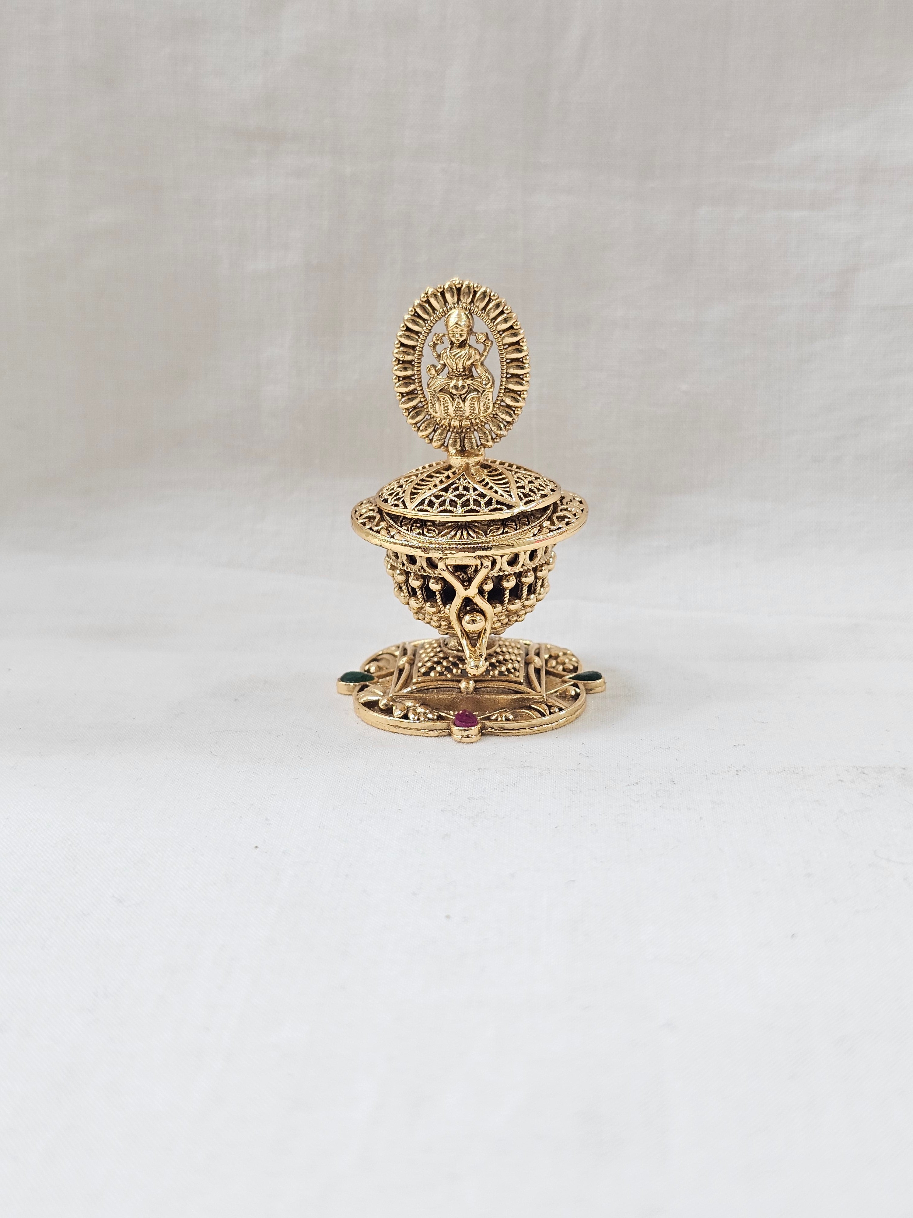 Sindoor Dabbi