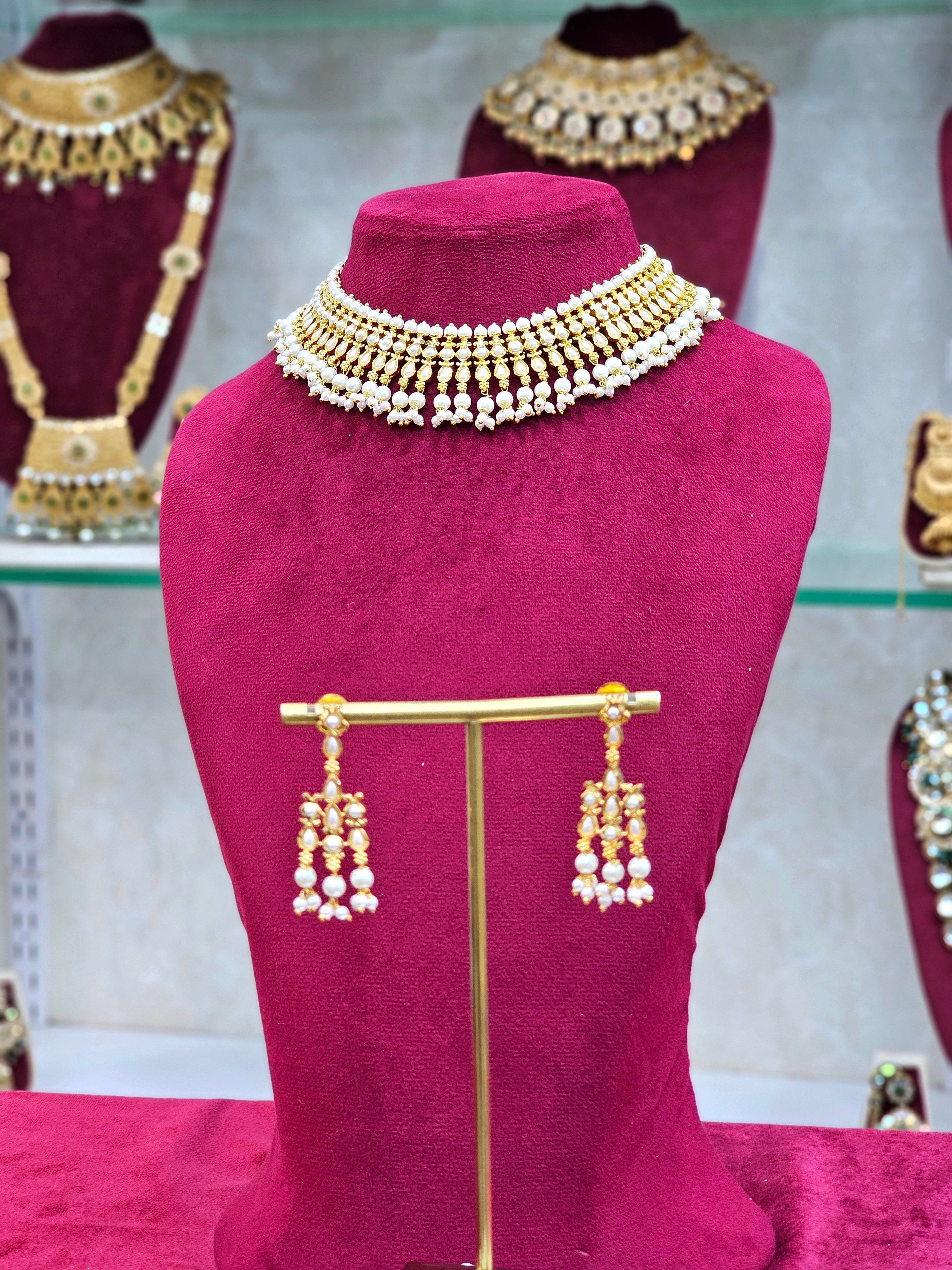 Jadau Short Necklace