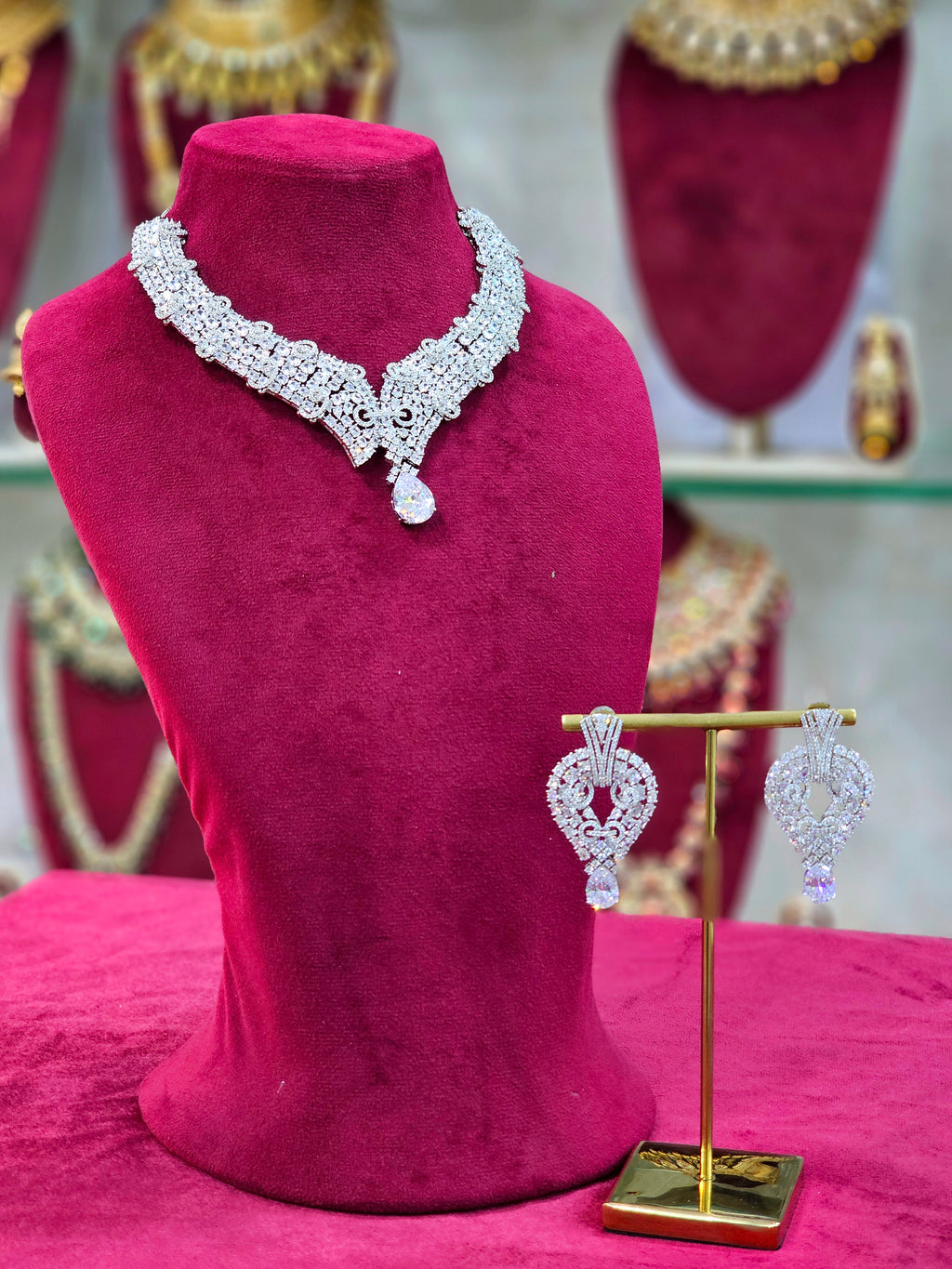 Rhodium AD Short Necklace