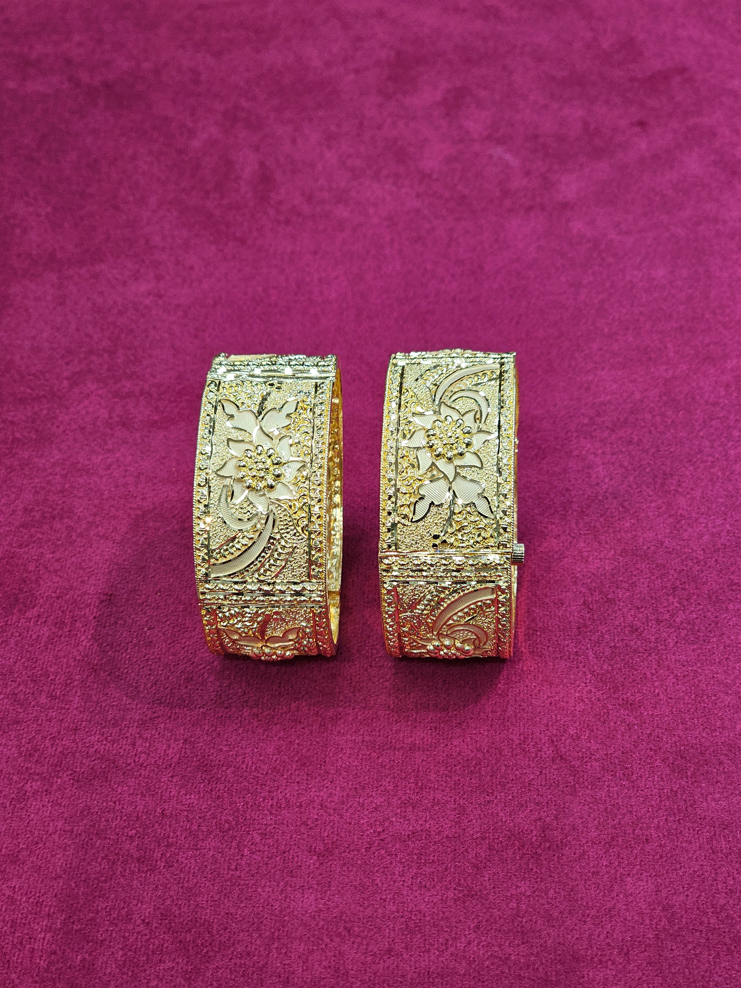 Gold Forming Bangle 2 Pair