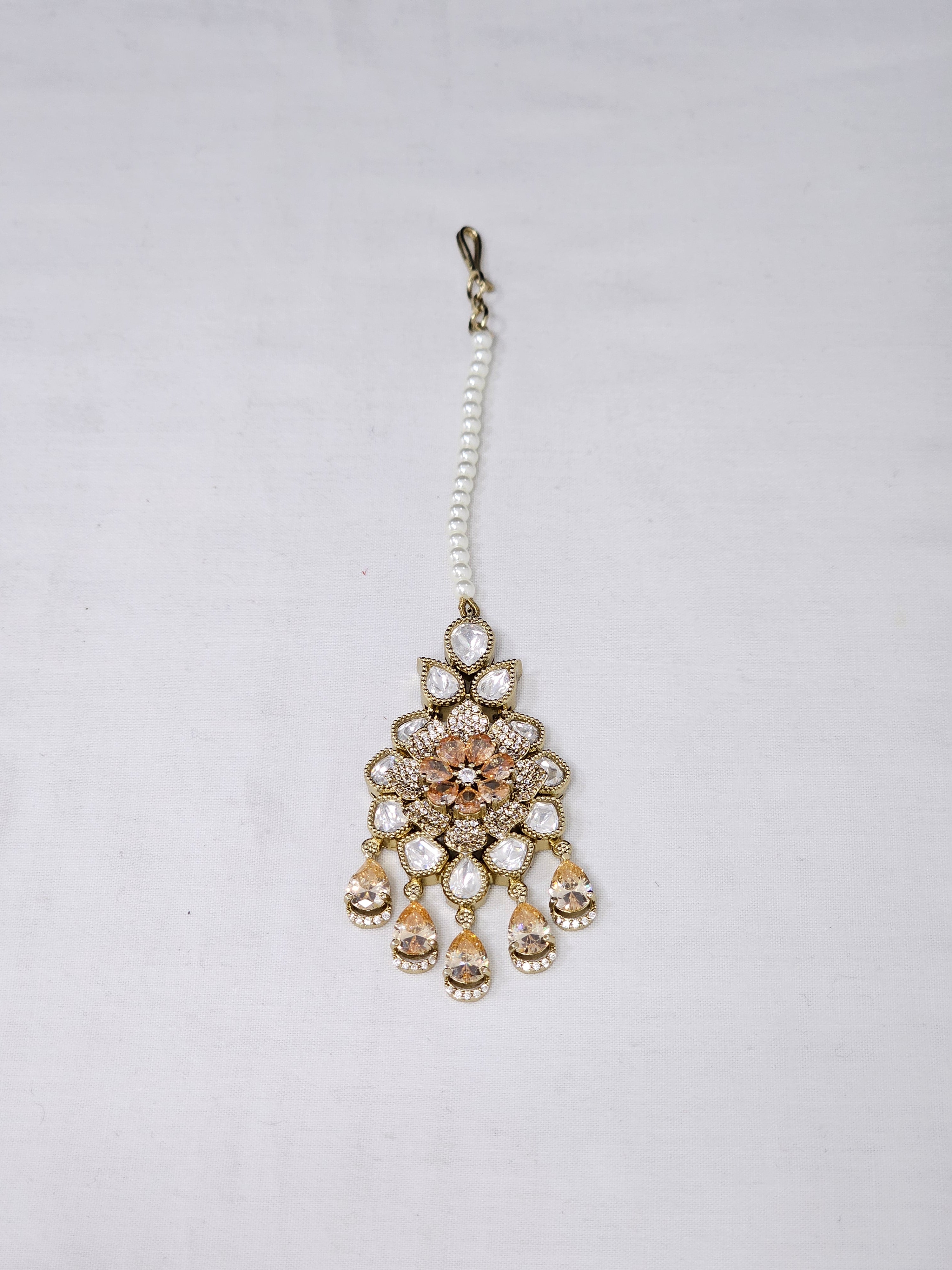 Moissanite Maangtikka