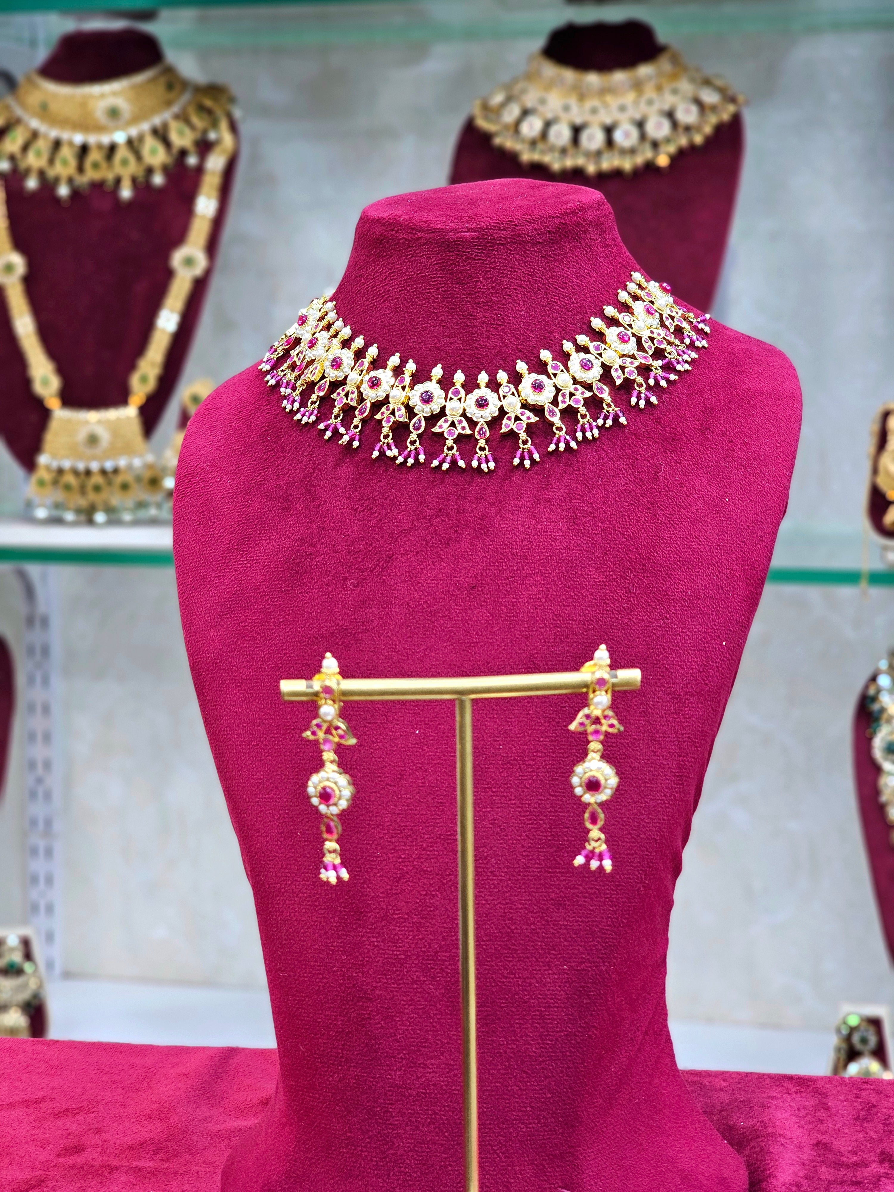 Jadau Short Necklace