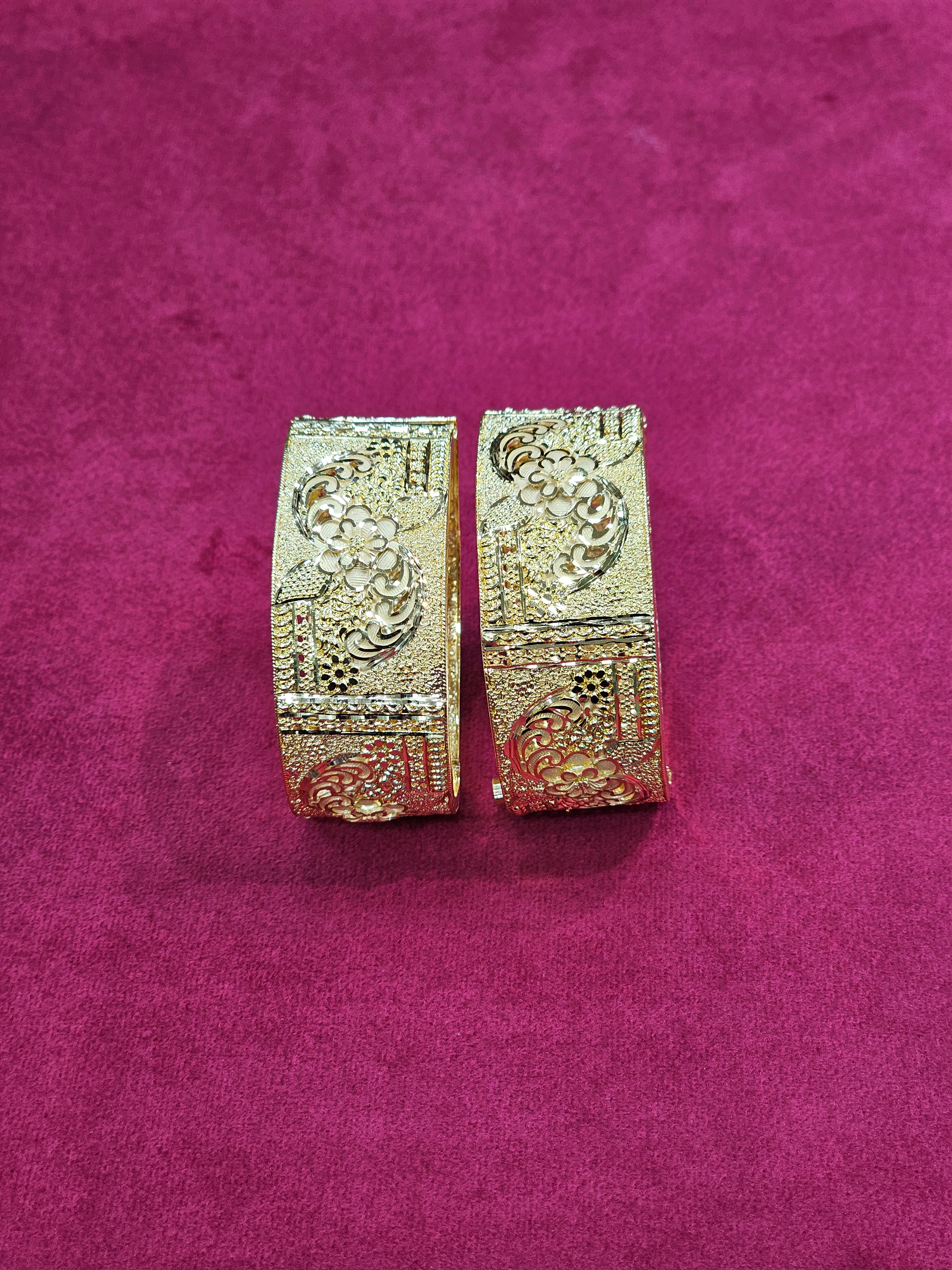 Gold Forming Bangle 2 Pair