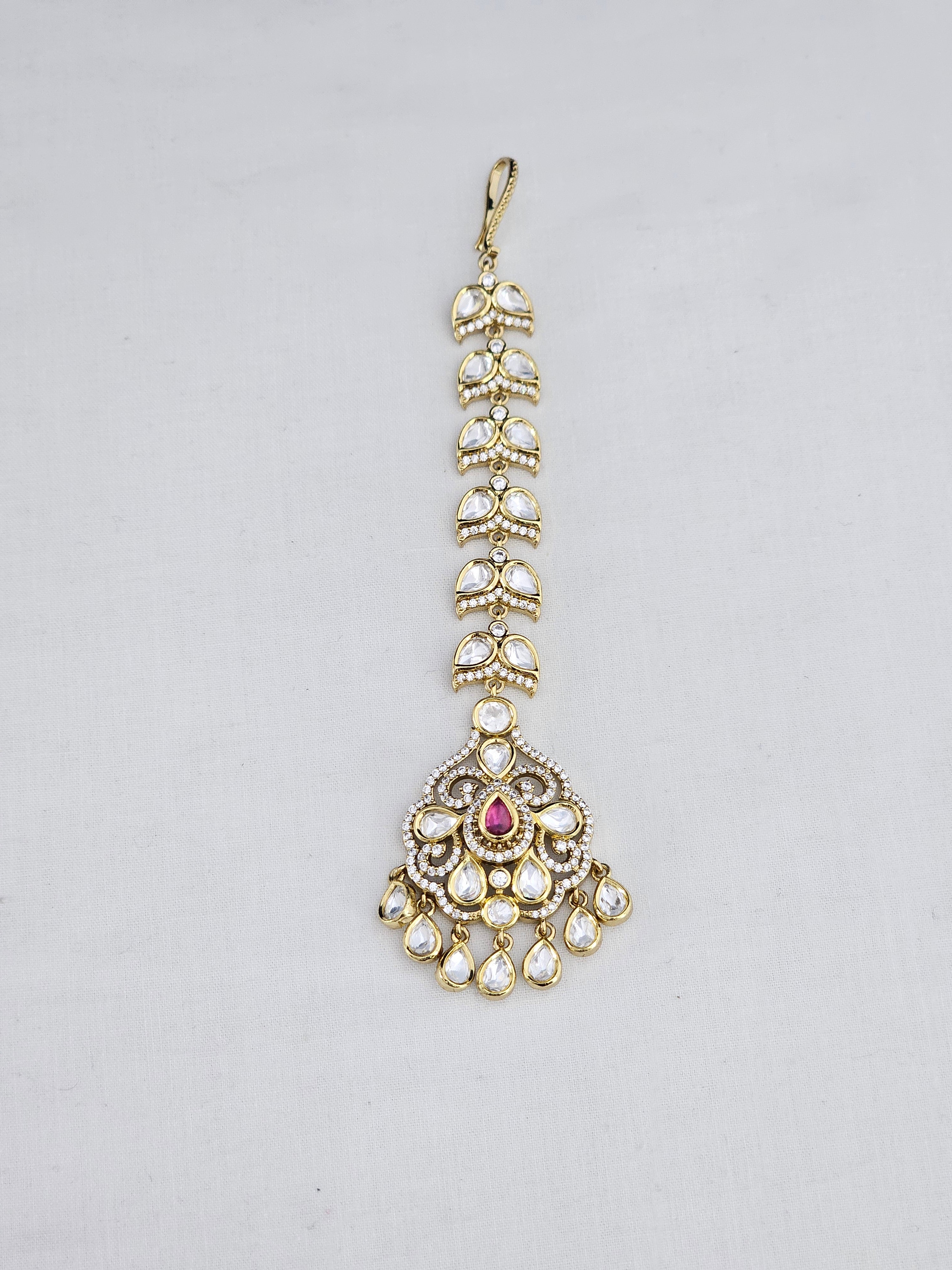 Kundan Maangtikka