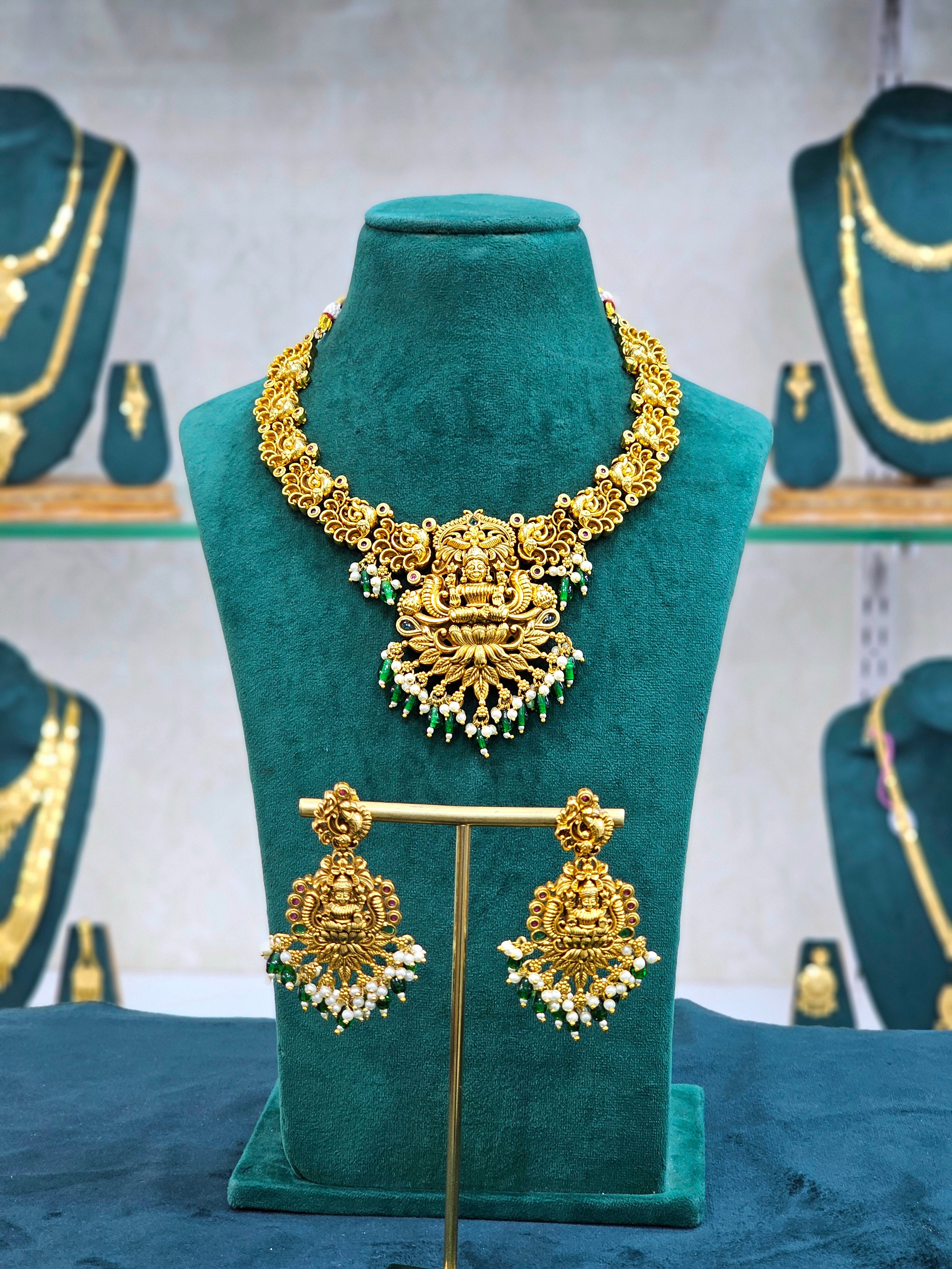 Temple Short Necklace